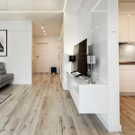 Sea Faktura アパート コシャリン