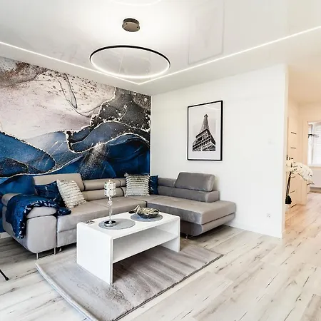 Sea Faktura アパート *